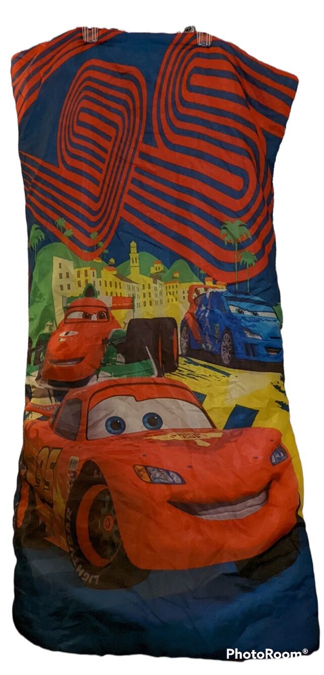 Disney Pixar Cars 2 Red 95 Lightning McQueen Race Car Single Child Sleeping Bag